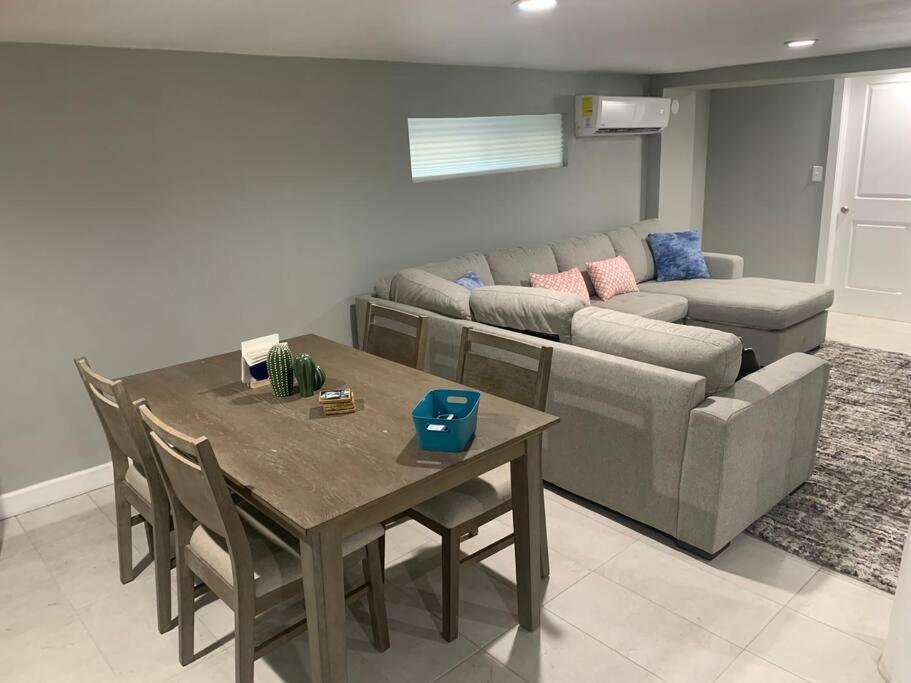 Stylish Basement Studio In Central El Paso - Very Spacious Dış mekan fotoğraf