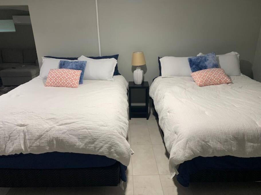 Stylish Basement Studio In Central El Paso - Very Spacious Dış mekan fotoğraf
